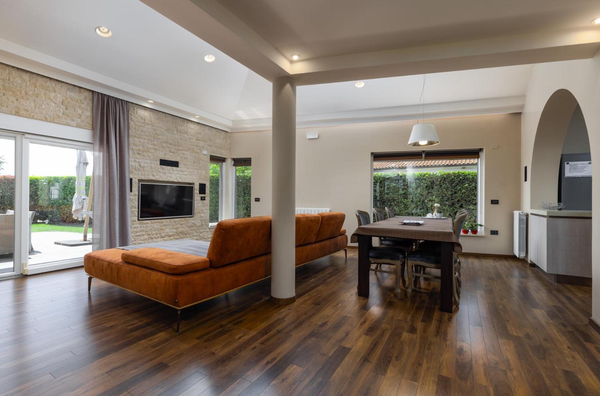 Toni & Julija Apartment โปเรช ภายนอก รูปภาพ