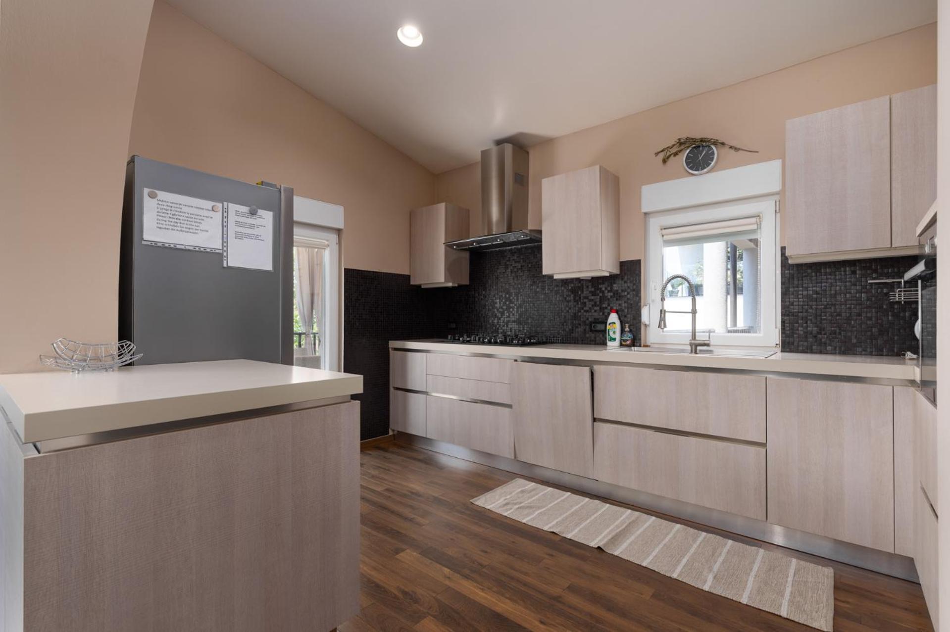Toni & Julija Apartment โปเรช ภายนอก รูปภาพ