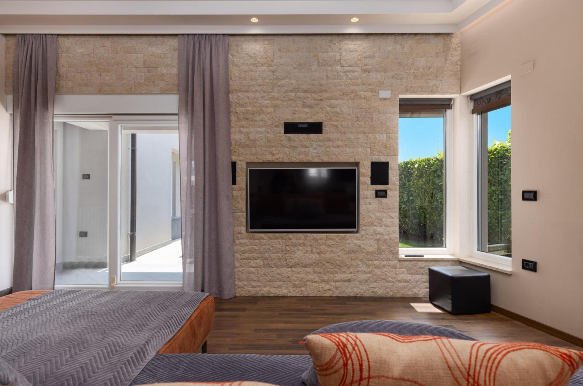 Toni & Julija Apartment โปเรช ภายนอก รูปภาพ