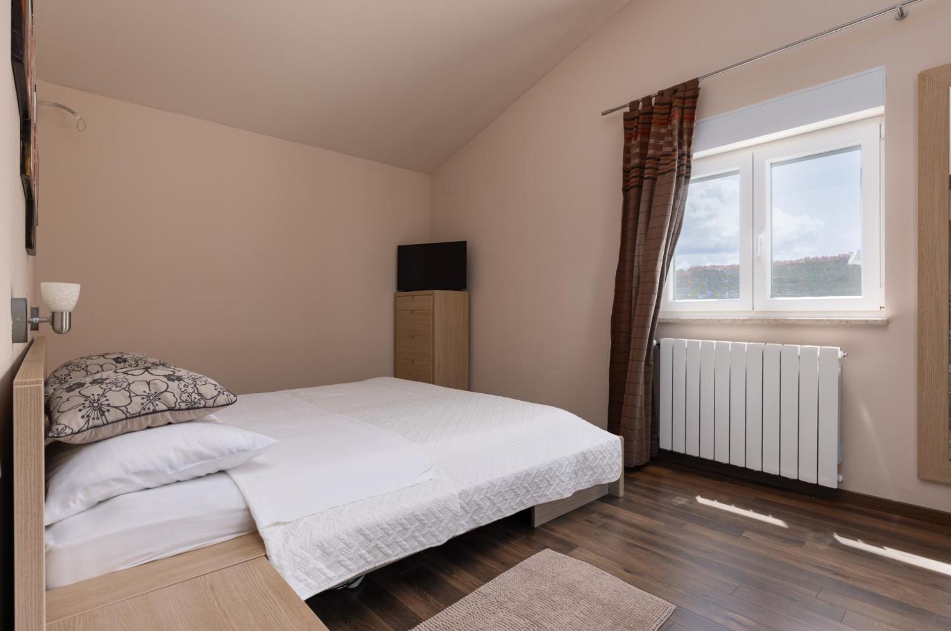 Toni & Julija Apartment โปเรช ภายนอก รูปภาพ